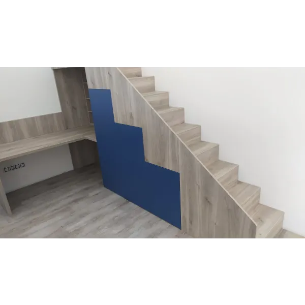Schody s úložným prostorem